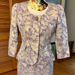 Tahari Luxe Lavender and Gold Foil Suit